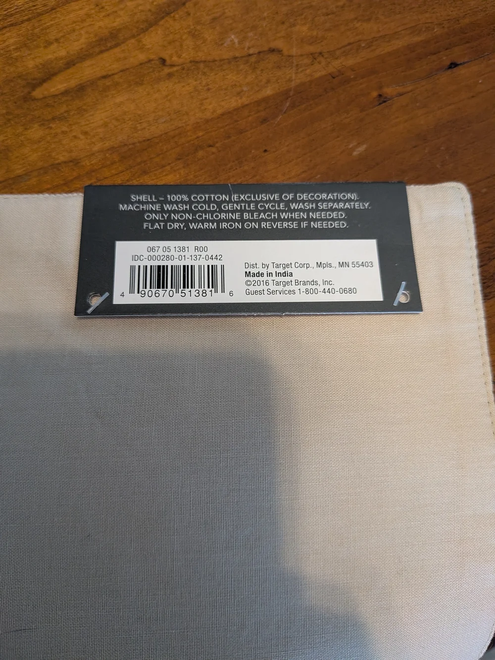 Threshold Neutral Beige Placemat - Single Machine-Washable Mat Christmas Berries